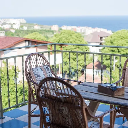 Πανσιόν Eleonor